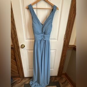 👗Azazie Blue Sleeveless V-Neck Maxi Gown
